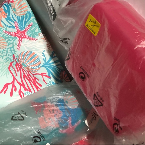 Tupperware Thermal lunch Bag w bottle , sandwich holder and collapsible bowl - Picture 7 of 7